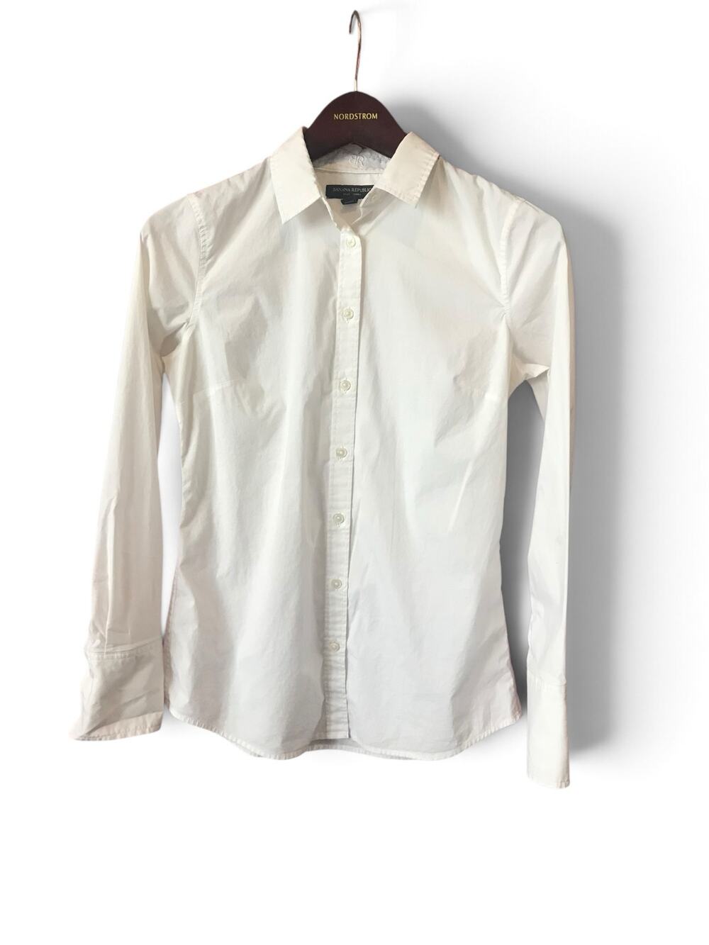Banana Republic White Fitted Button Down Shirt Women's Size 0 Long Sleeve Top
